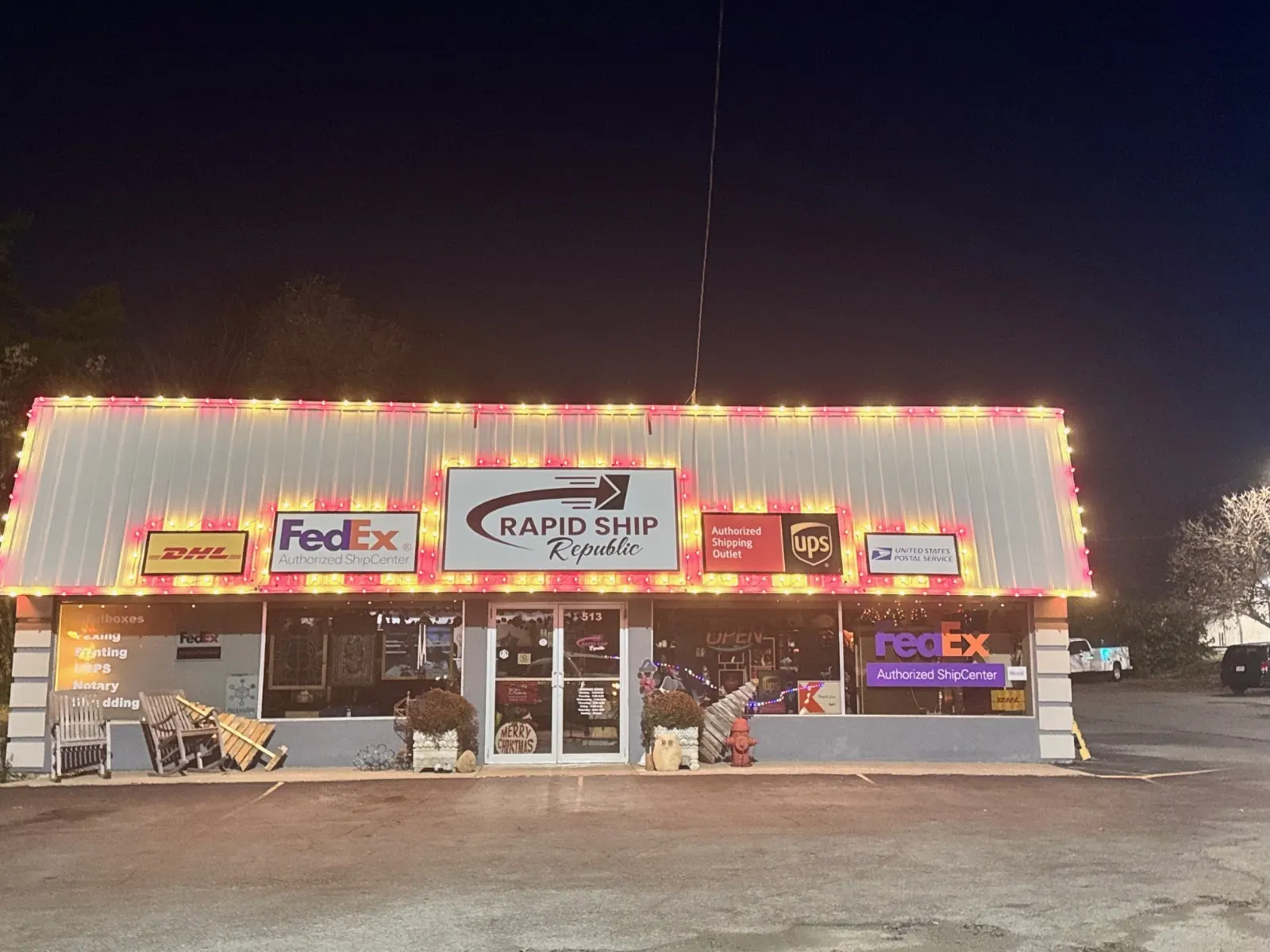 Commercial storefront holiday lights